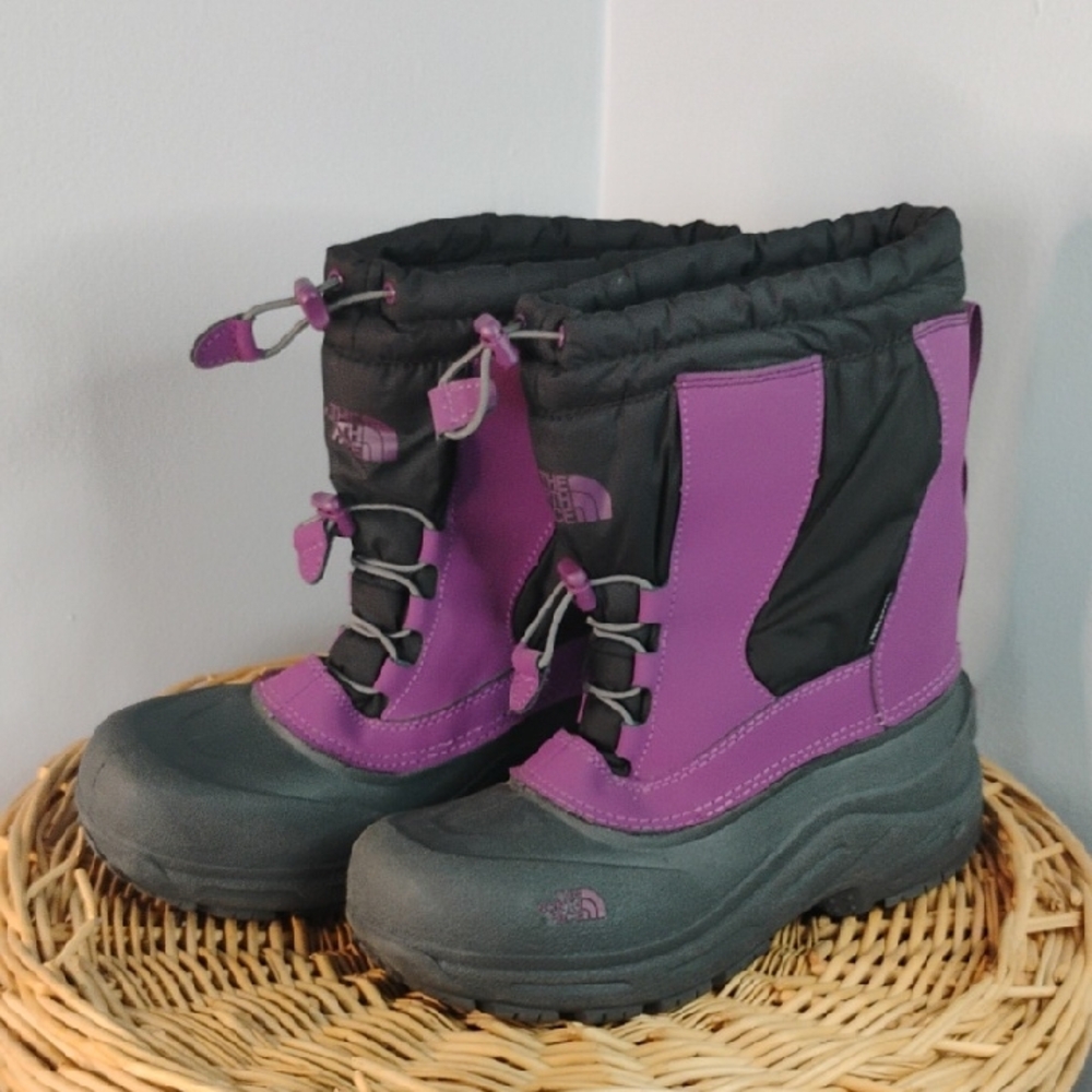 The North Face Insulated Waterproof Boots Big Kids' Size 5 Purple Black Gray